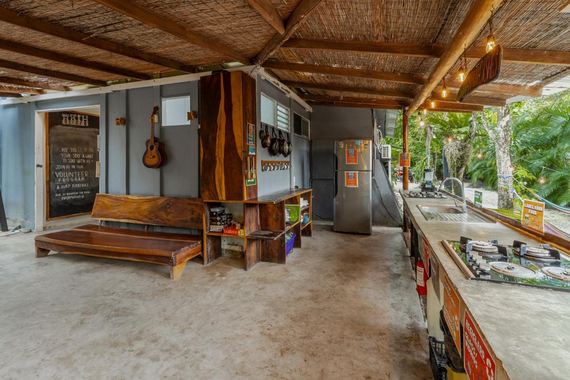 Akih Pods Hostel Playa Santa Teresa  Dış mekan fotoğraf